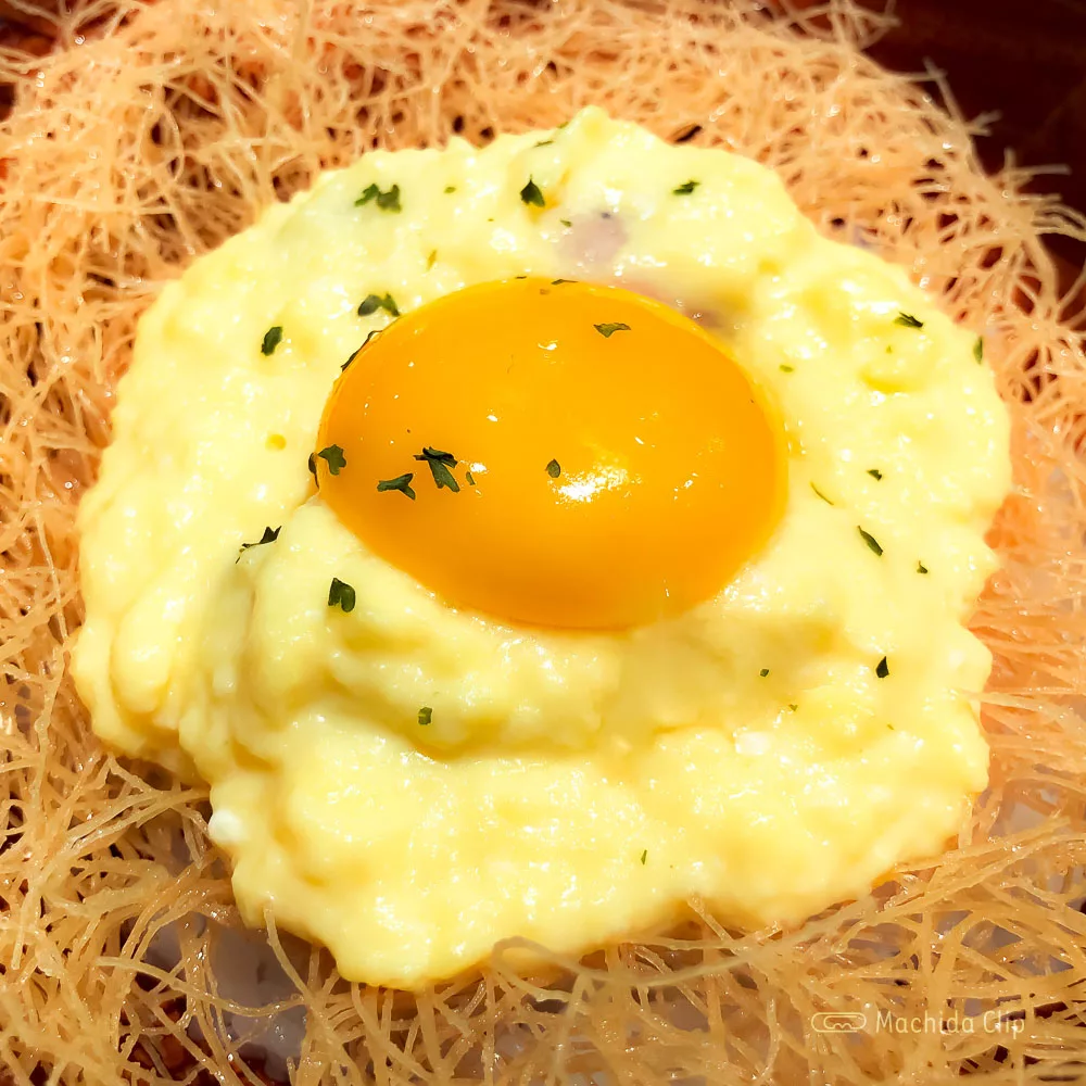 まほろ座 MACHIDAの「鳥の巣TKG」の写真