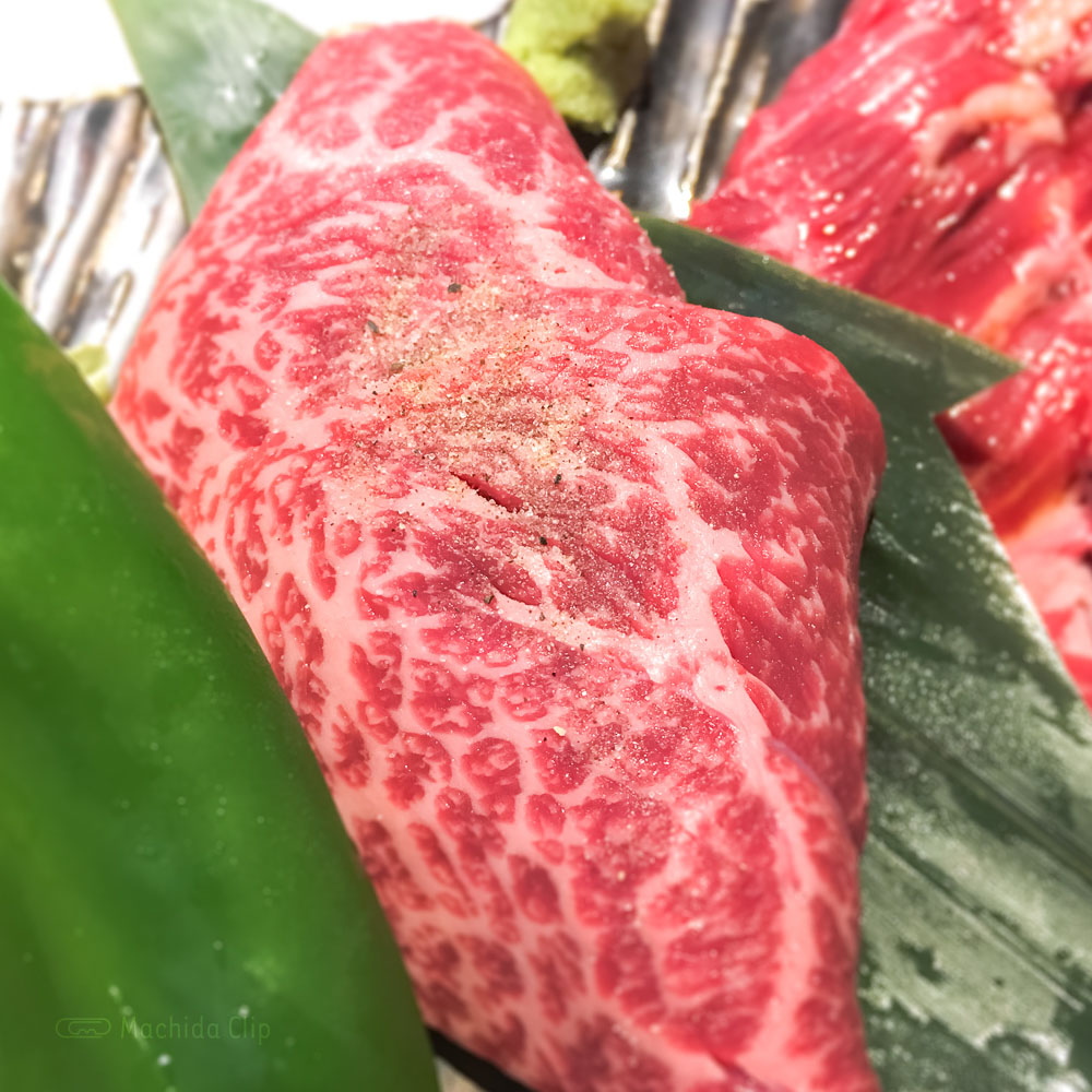 闘牛門 町田本店 和牛専門店の焼肉ランチ 希少部位をお好みの塩と一緒にいただく 町田駅のランチ検索など町田の地域情報メディア マチダクリップ