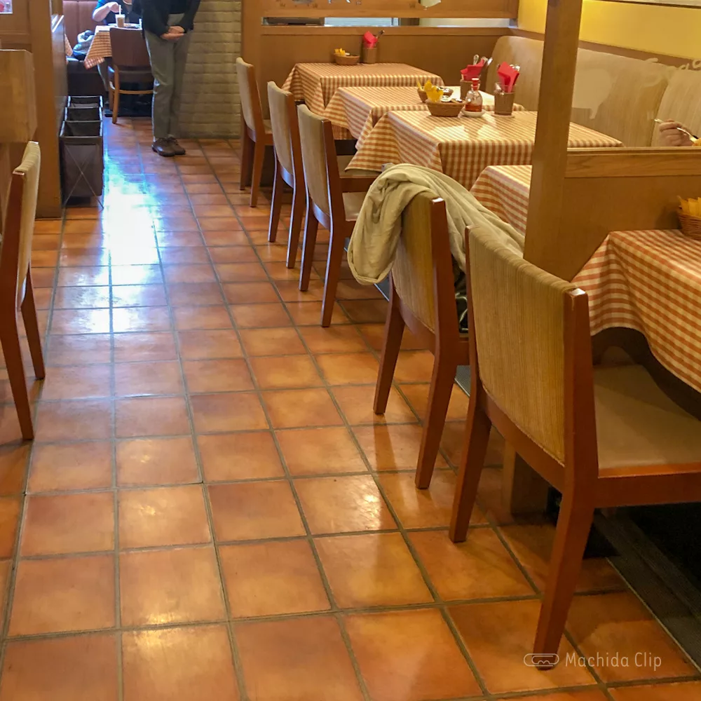 Thumbnail of http://イタリアンダイニングDONA%20小田急マルシェ%20町田店の店内の写真