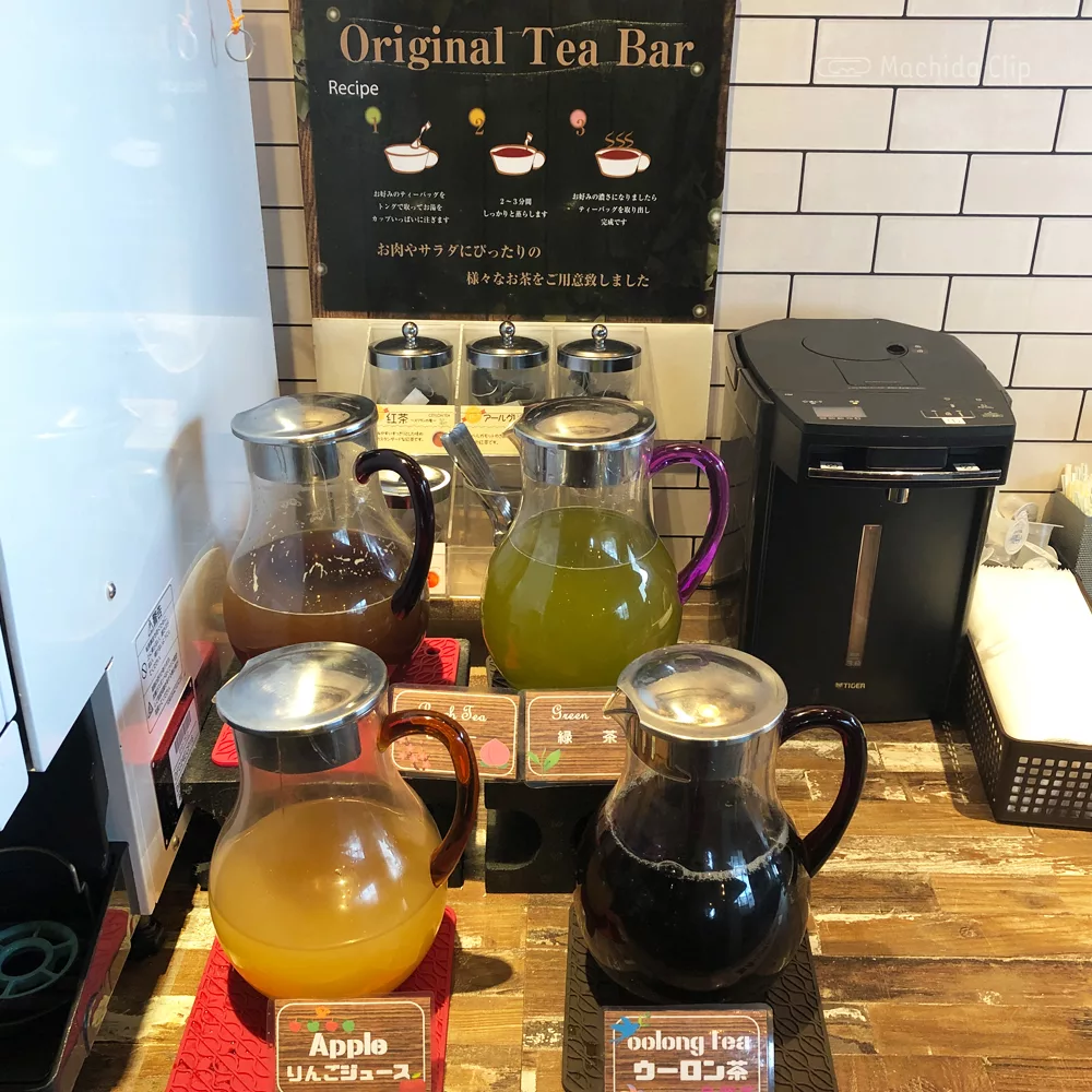 にくスタ 町田旭町店のドリンクバーの写真