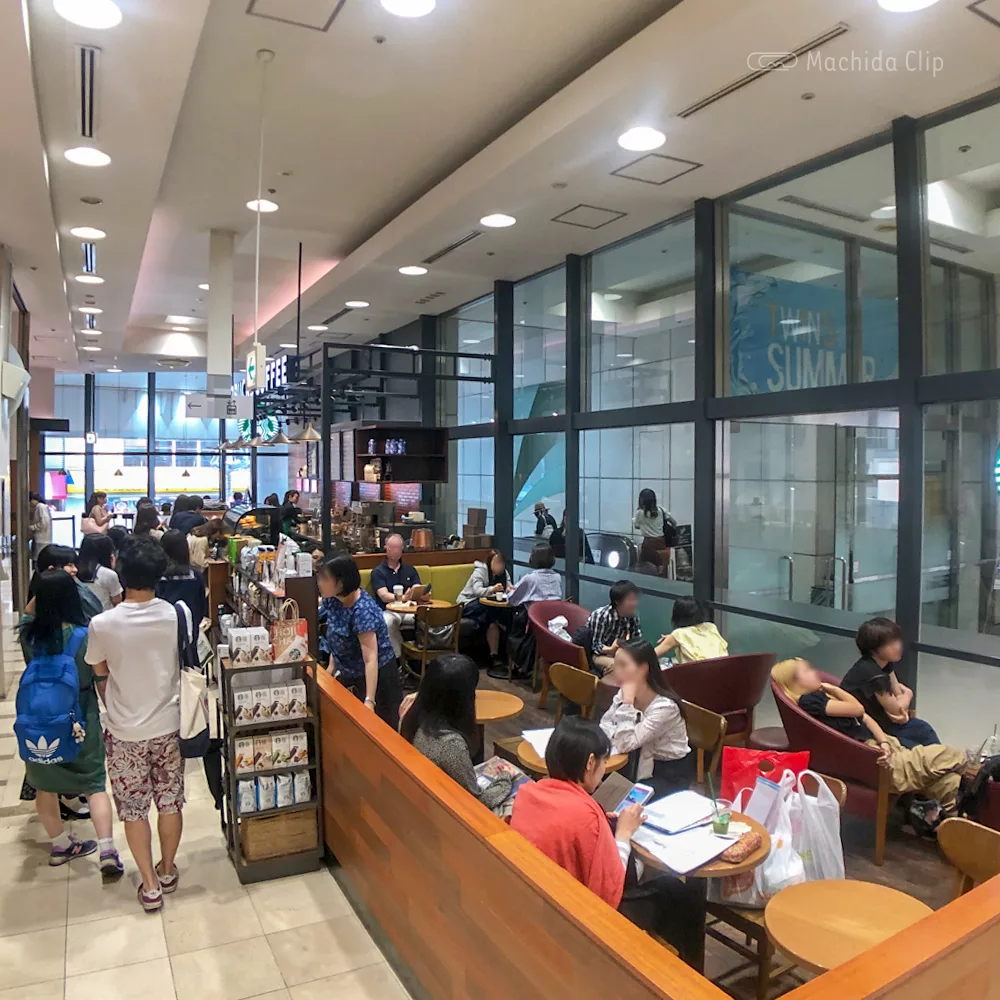 Thumbnail of http://スターバックス東急ツインズ店の店内の写真