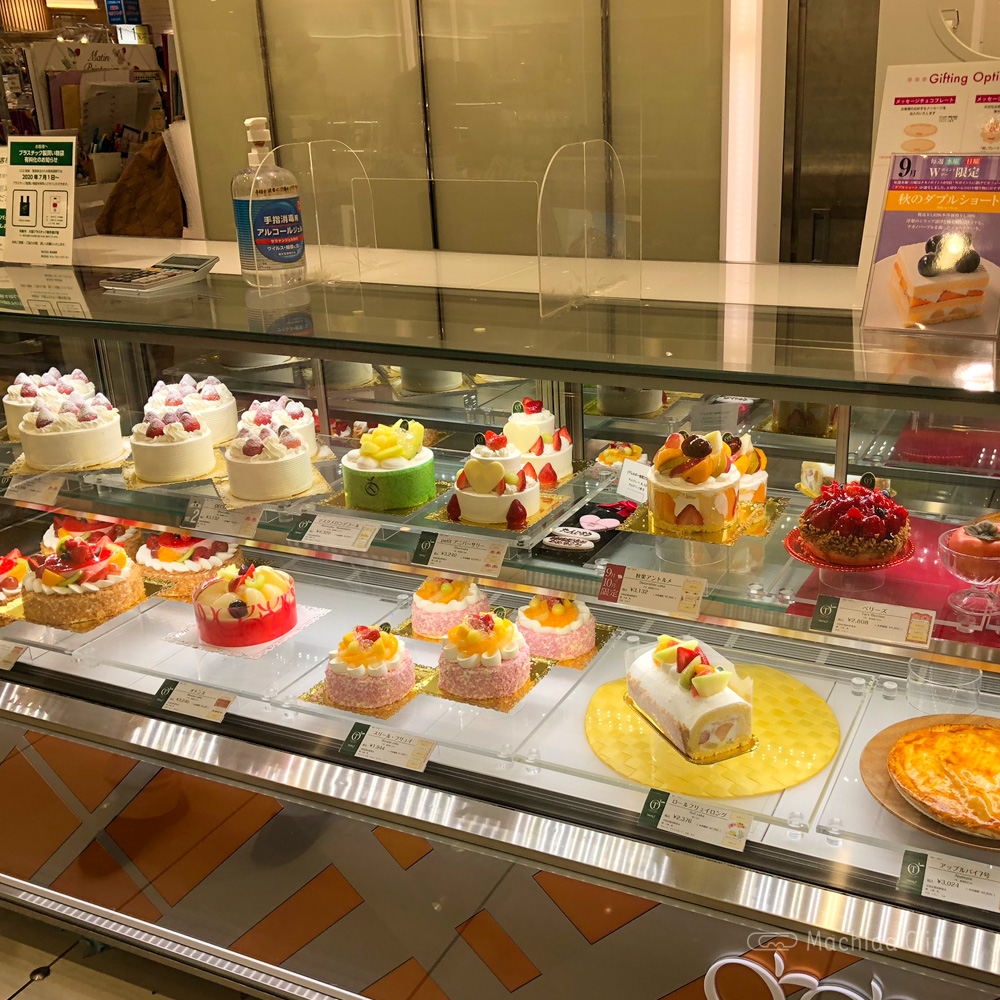 新宿高野のケーキの写真