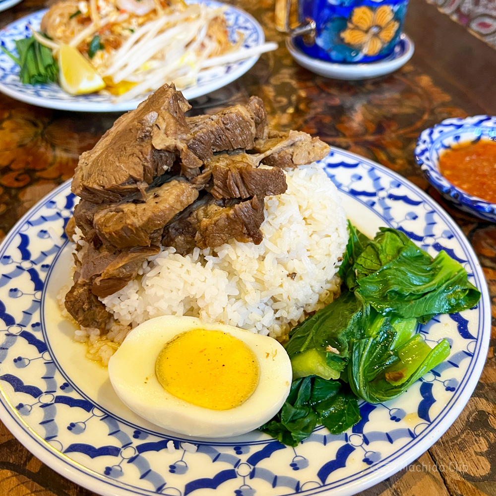 タイ料理 町田マイペンライ 1号店の「カオ カア ムー」の写真