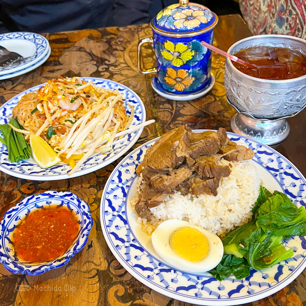 タイ料理 町田マイペンライ 1号店の「カオ カア ムー」の写真