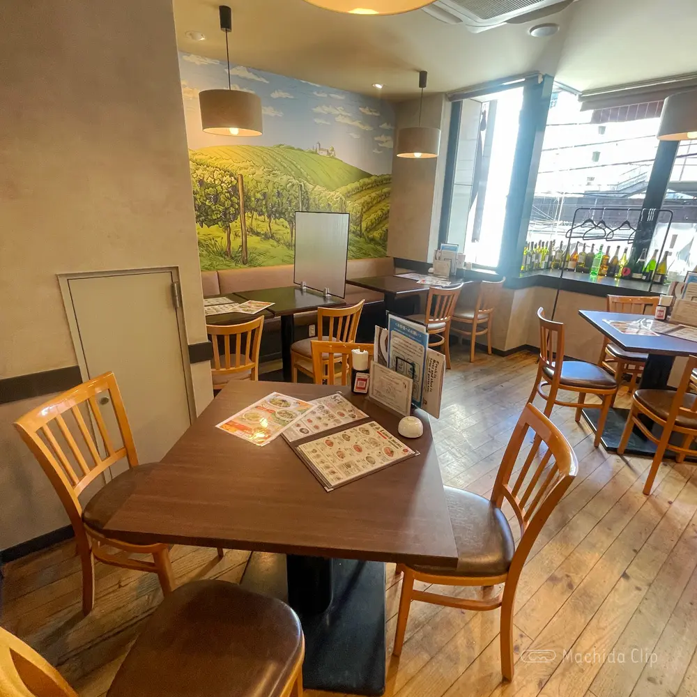 ポポラマーマ_バルの店内の写真