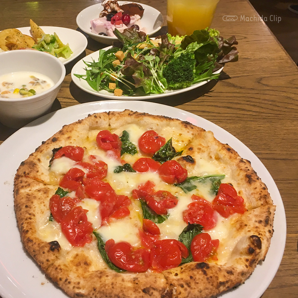 サルヴァトーレ クオモ 町田のピザの写真
