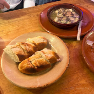 コシード デ ソルの料理の写真