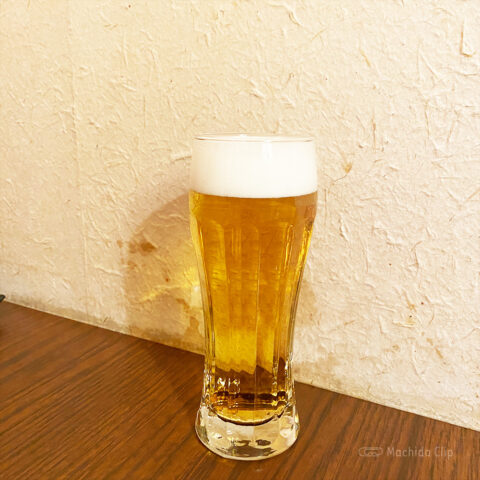 隠れ房 町田店のビールの写真