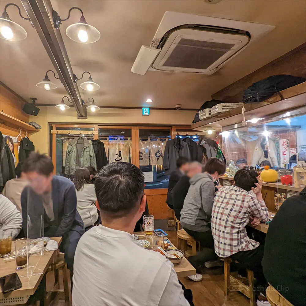 Thumbnail of http://やきとん%20やまと屋の店内の写真