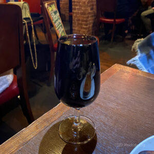 OSTERIA DECO（オステリアデコ）の赤ワイン（グラス）の写真
