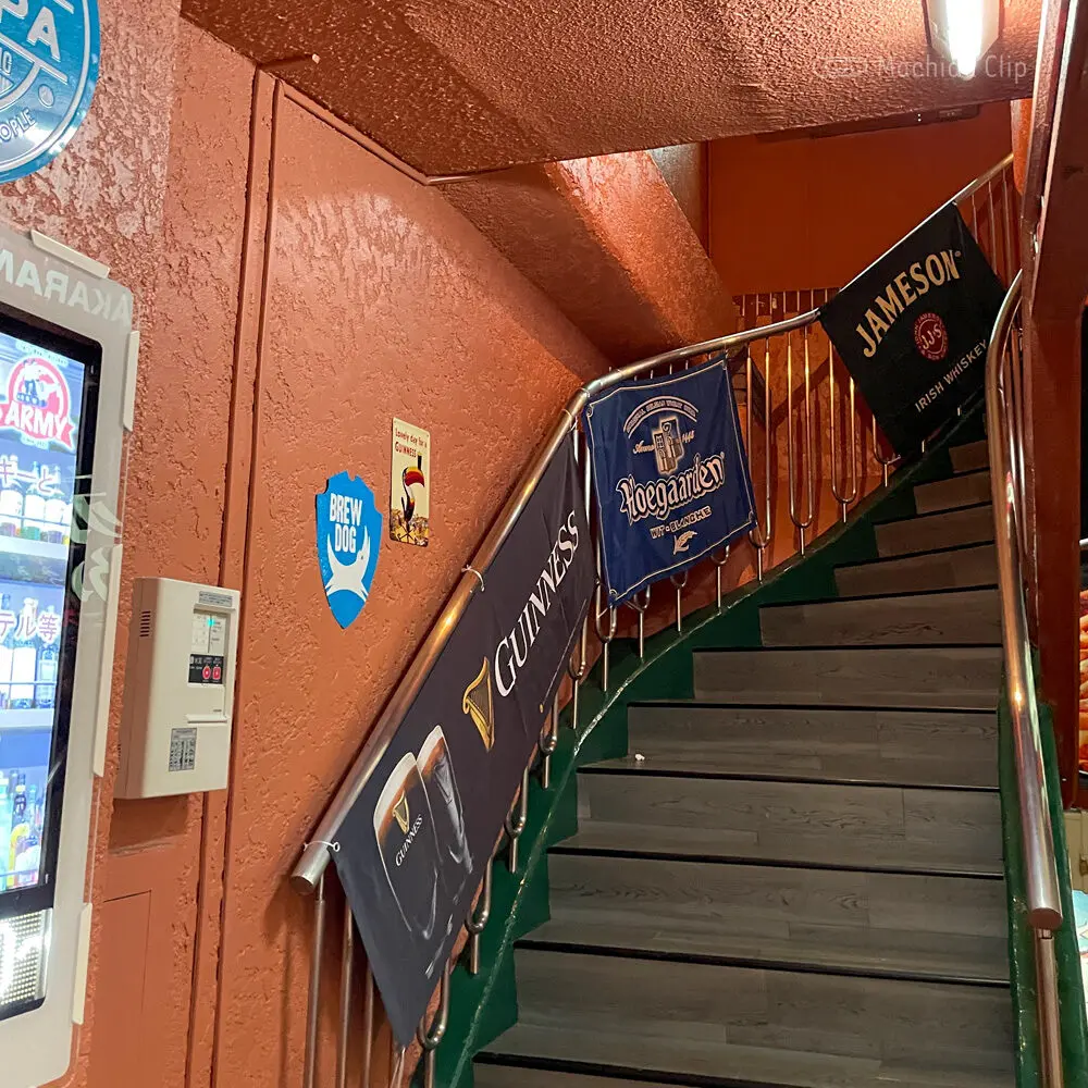 Thumbnail of http://ARMYの階段の写真