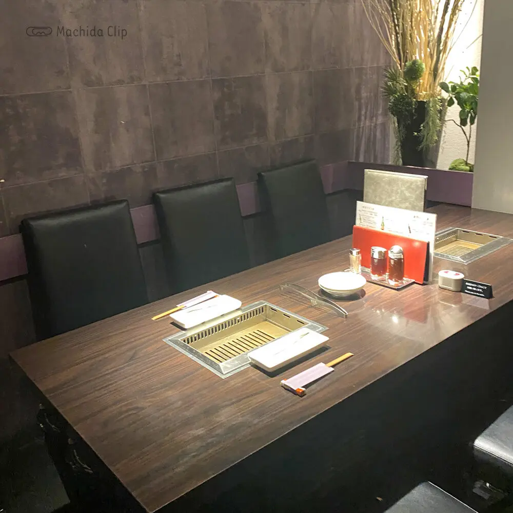 Thumbnail of http://焼肉%20一頭両騨%20町田本店の店内の写真