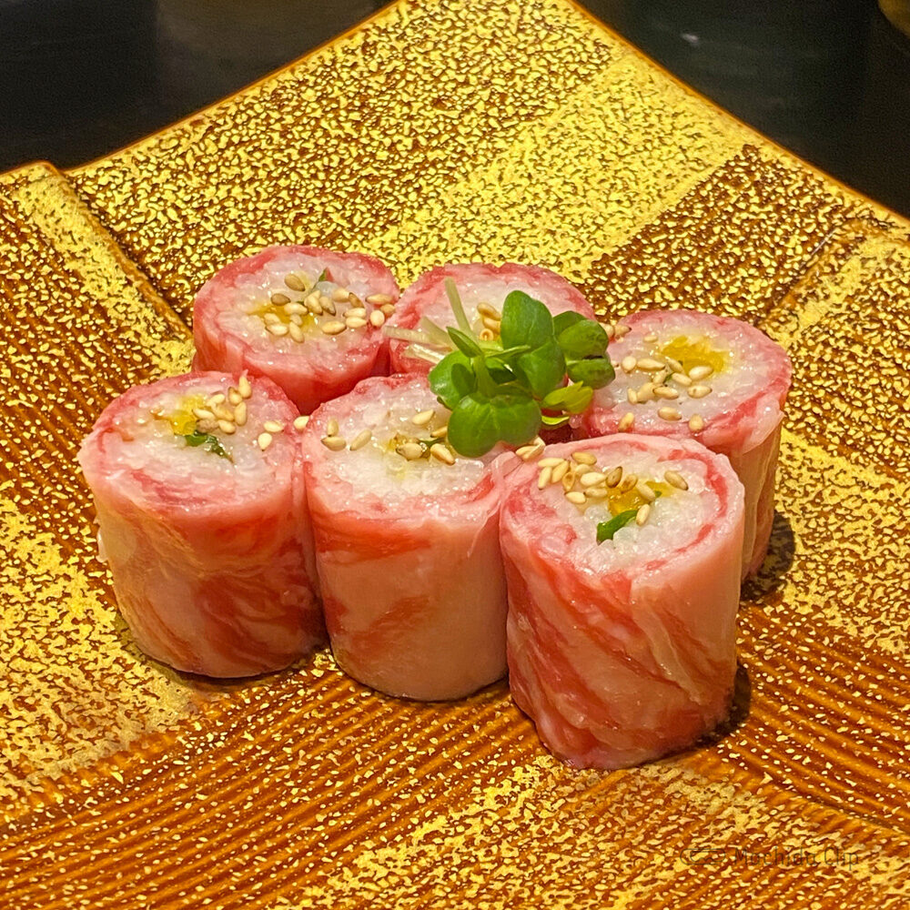 Thumbnail of http://焼肉Meat%20itの肉寿司の写真
