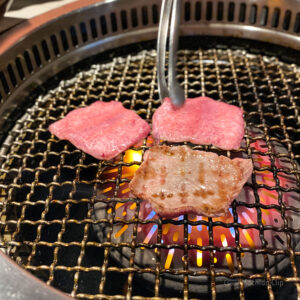 闘牛門の焼肉の写真