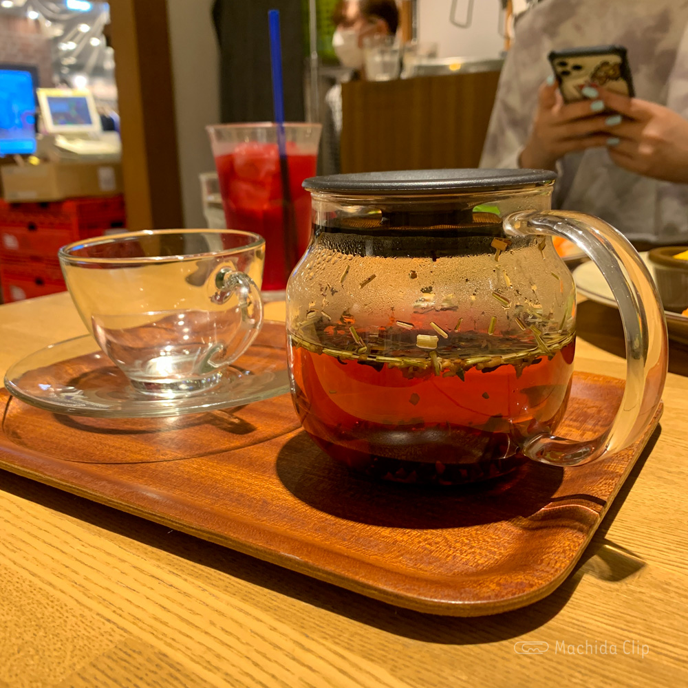 猿Café 町田マルイ店の紅茶の写真
