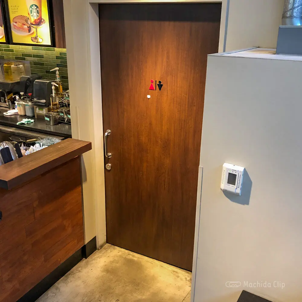 Thumbnail of http://スターバックスコーヒー%20ぽっぽ町田店の店内の写真