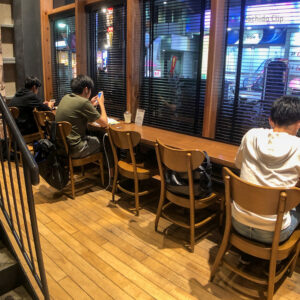 スターバックスコーヒー ぽっぽ町田店の店内の写真