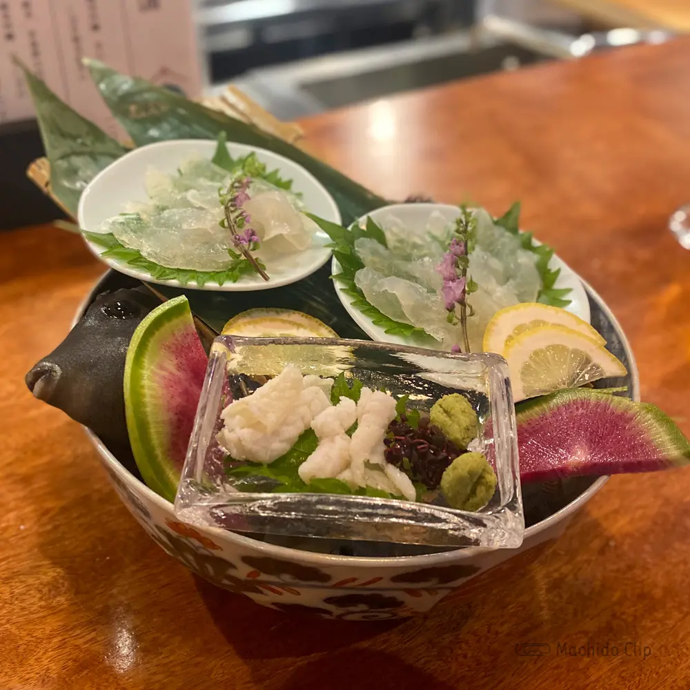 和sai 市林の刺身の写真