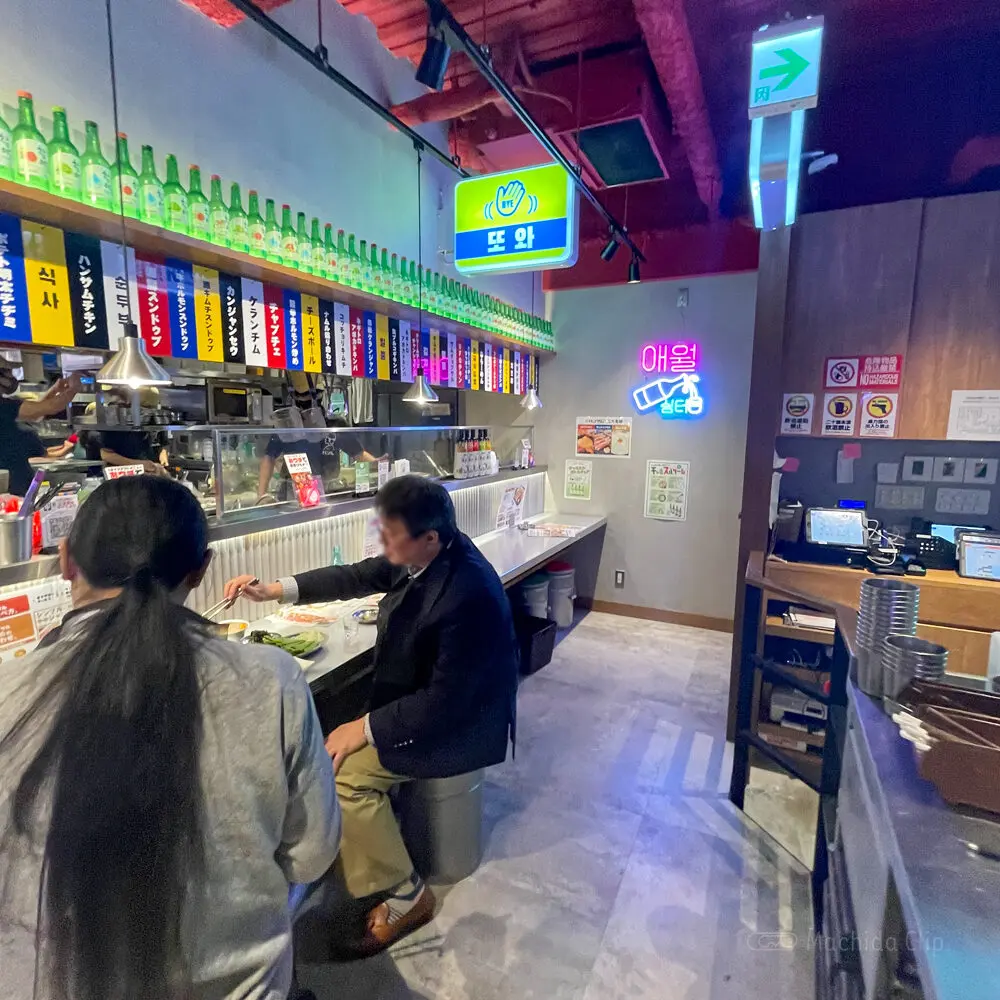 Thumbnail of http://韓国屋台ハンサム%20町田店の店内の写真