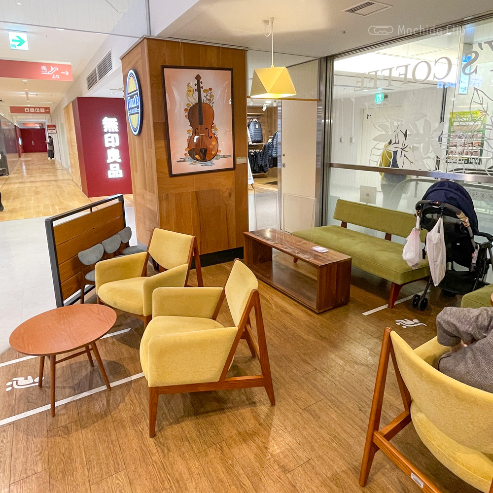 タリーズコーヒー with U 小田急百貨店町田店の店内の写真
