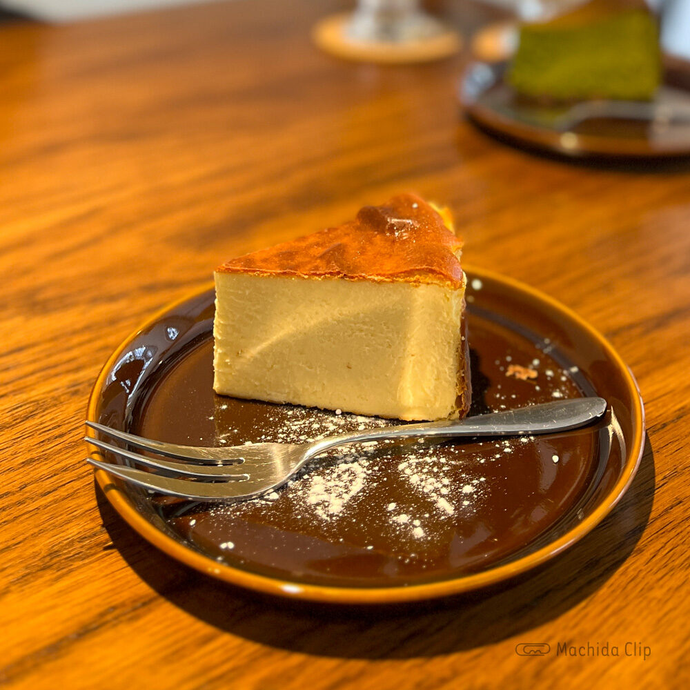 Thumbnail of http://フロリモ珈琲のチーズケーキの写真