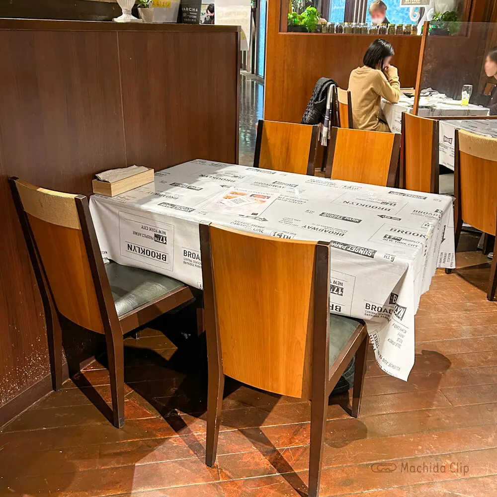 Thumbnail of http://Modern%20Cuisine%20Lotus(ロータス)%20町田駅前の店内の写真