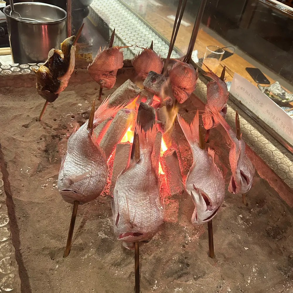 さかなや キンボシの囲炉裏の写真