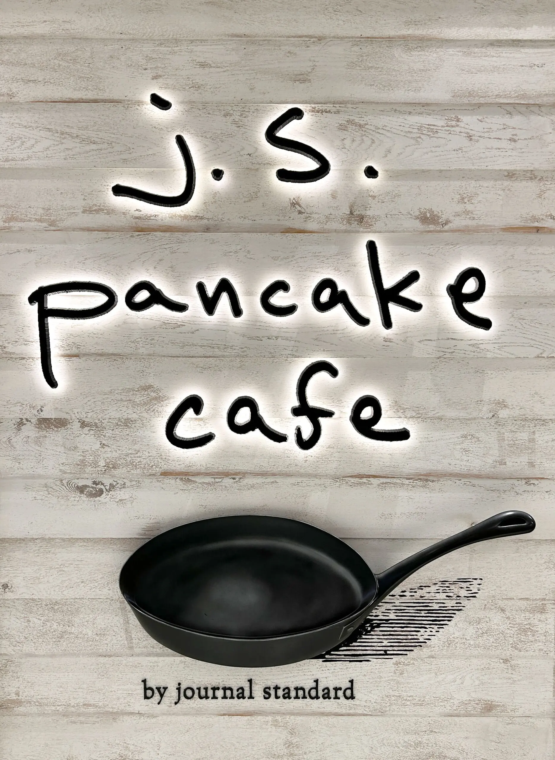 J.S. PANCAKE CAFE 町田モディ店の店長(ロゴ)の写真
