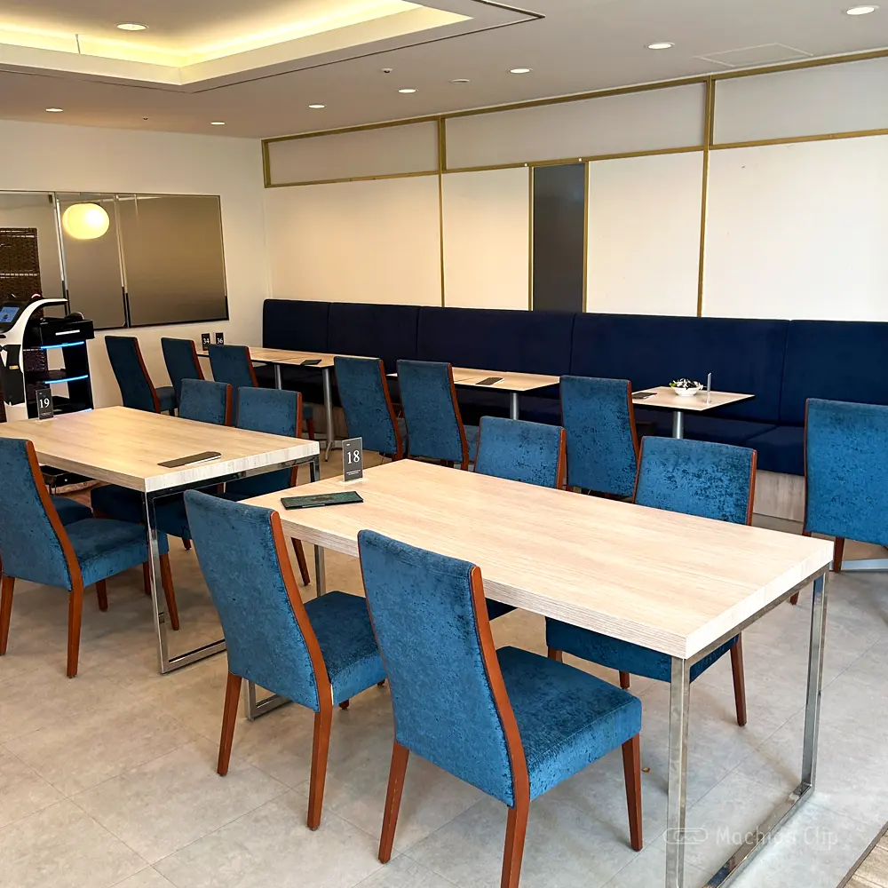 カフェダイニング パームツリーの店内の写真