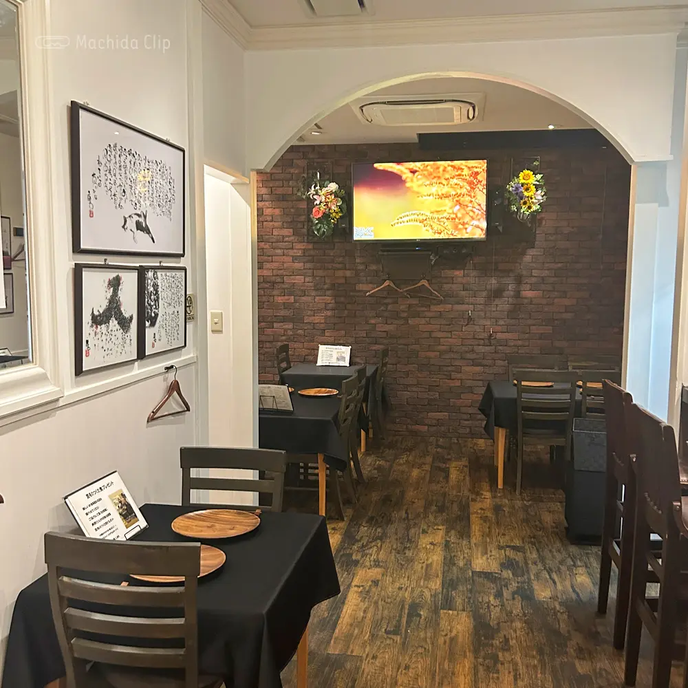 Thumbnail of http://いただきますとごちそうさまの店内の写真