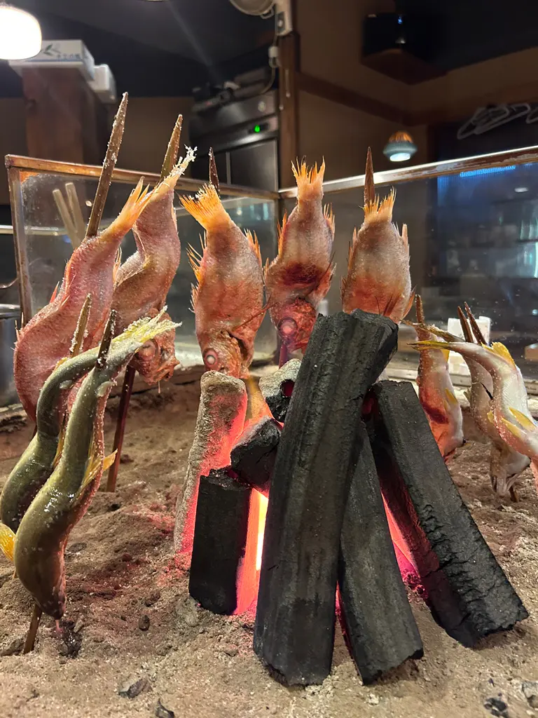 さかなや キンボシの炉端焼きの写真