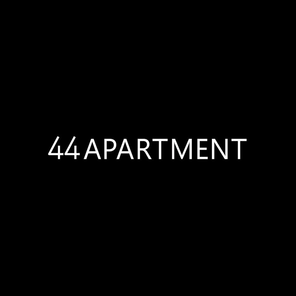 44 APARTMENT（ダブルフォーアパートメント）町田店の店長（ロゴ）の写真