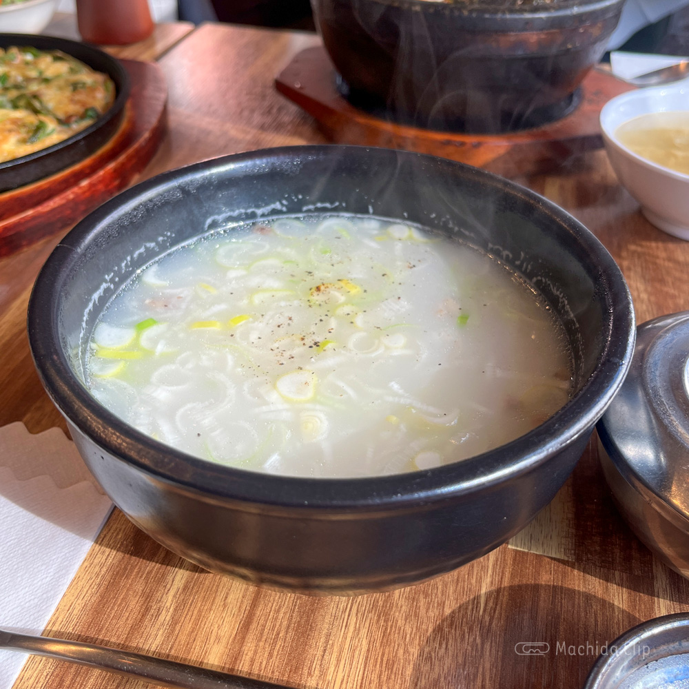 本場韓国料理 おぱ屋 町田店の料理の写真