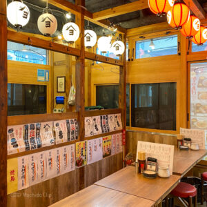 鳥良商店 JR町田駅ターミナル口店の店内の写真