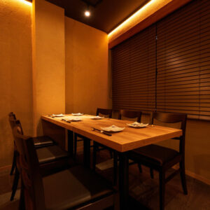 炉端 BeeN 町田店の店内の写真